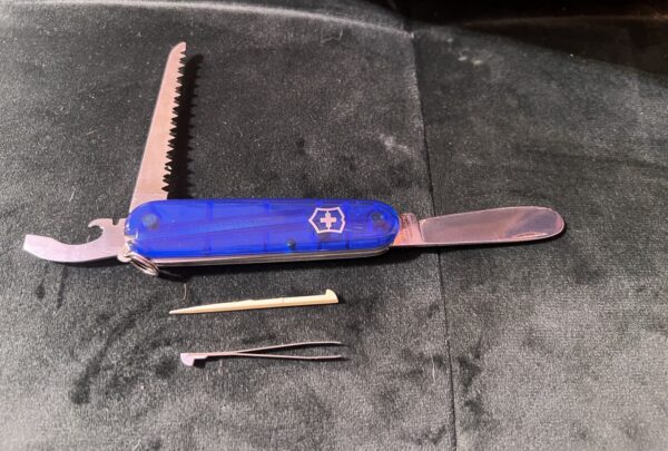 Victorinox Junior Messer – Rot & Blau, doppelt dezentral! – Bild 2