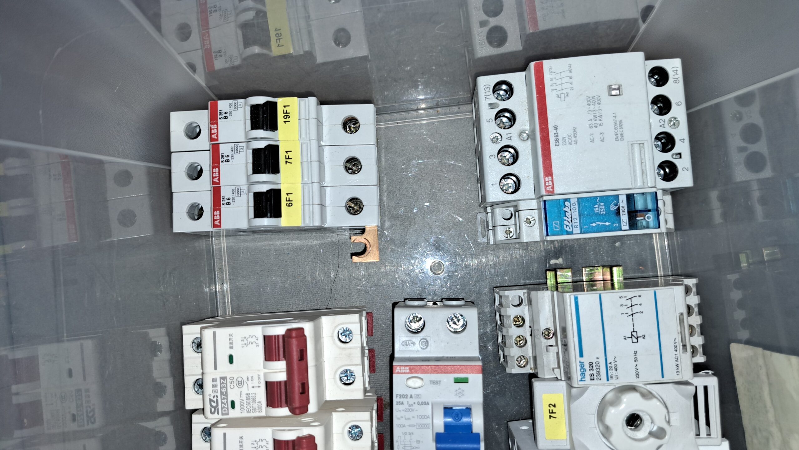 Konvolut Elektro Artikel Schütze RCD LS schalter Relais vieles mehr – Bild 3