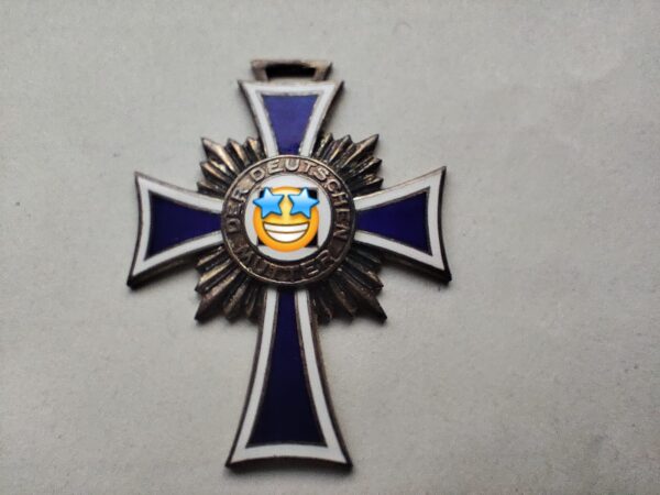 Ehrenkreuz der deutschen Mutter 2.Stufe Silber
