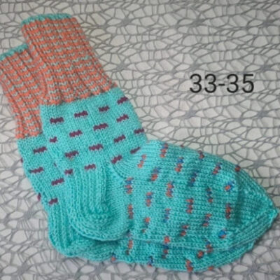 „Die Socken meiner Mutter“ mit Sorgfalt gefertigt, ein Beweis ihrer Arbeit und ihrer Liebe zur Qualität