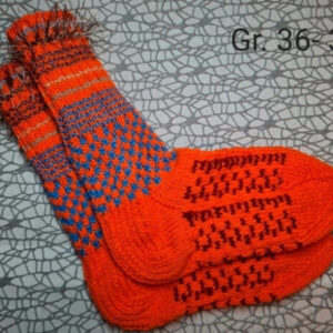 „Die Socken meiner Mutter“ mit Sorgfalt gefertigt, ein Beweis ihrer Arbeit und ihrer Liebe zur Qualität