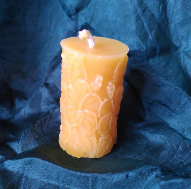 verschiedene Bienenwachskerzen