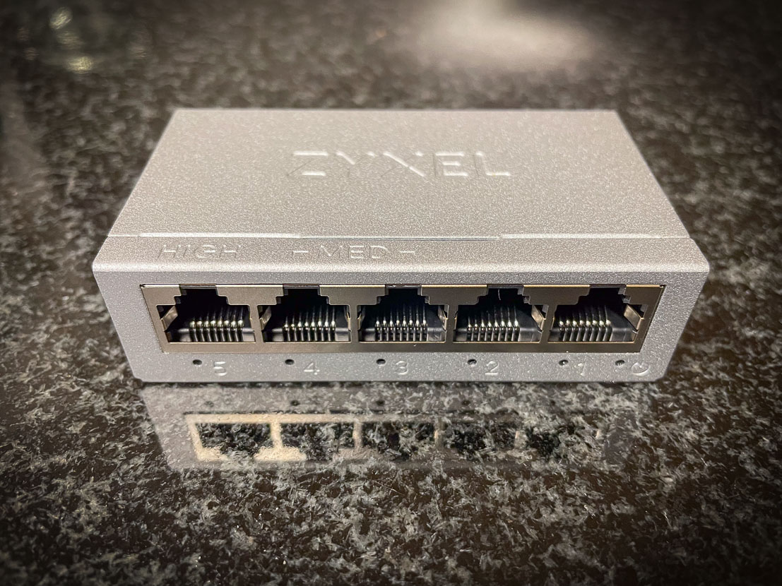 5 Port Ethernet (RJ45) Switch - Neu – Bild 2