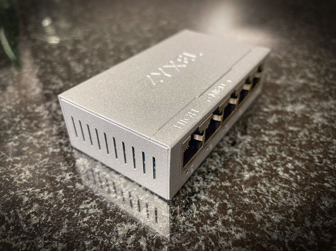 5 Port Ethernet (RJ45) Switch - Neu – Bild 4