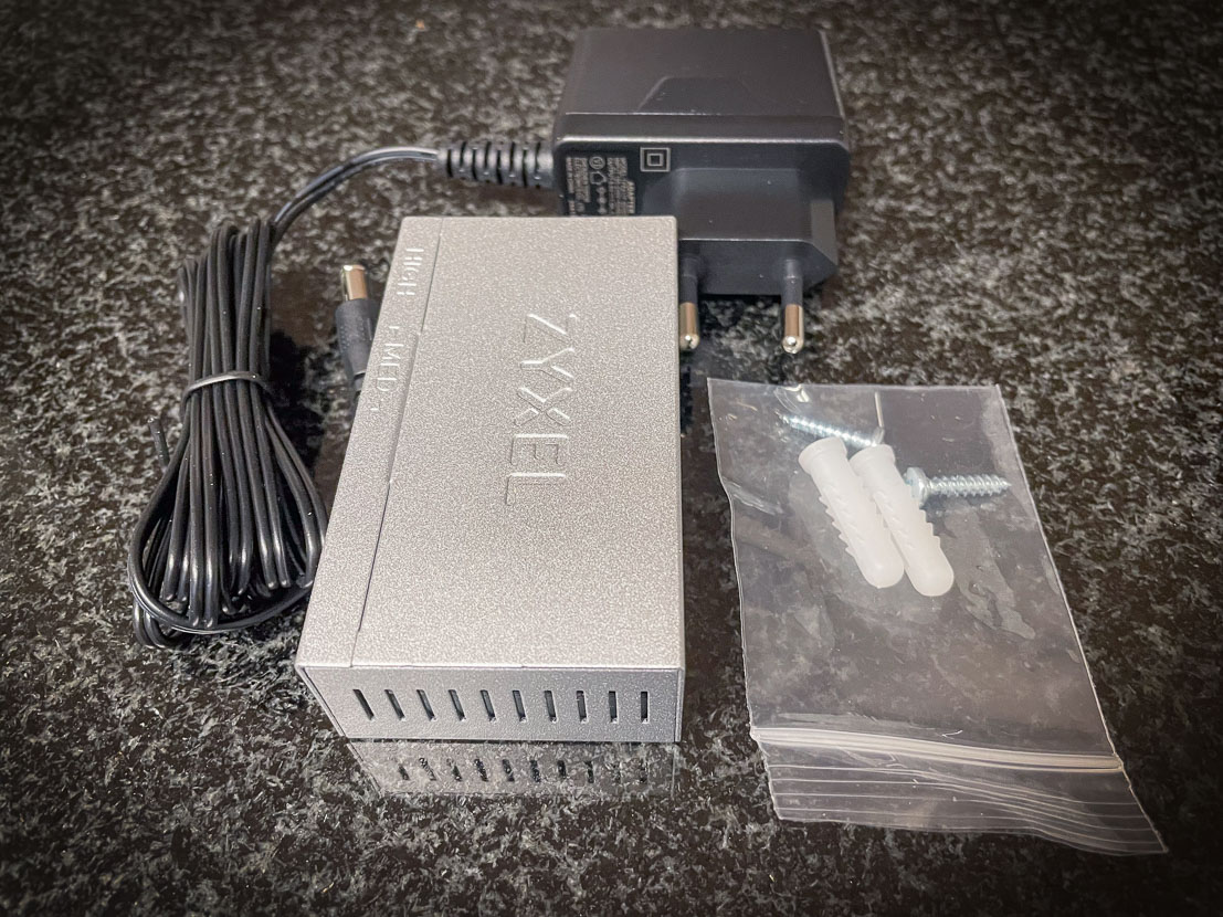 5 Port Ethernet (RJ45) Switch - Neu – Bild 6