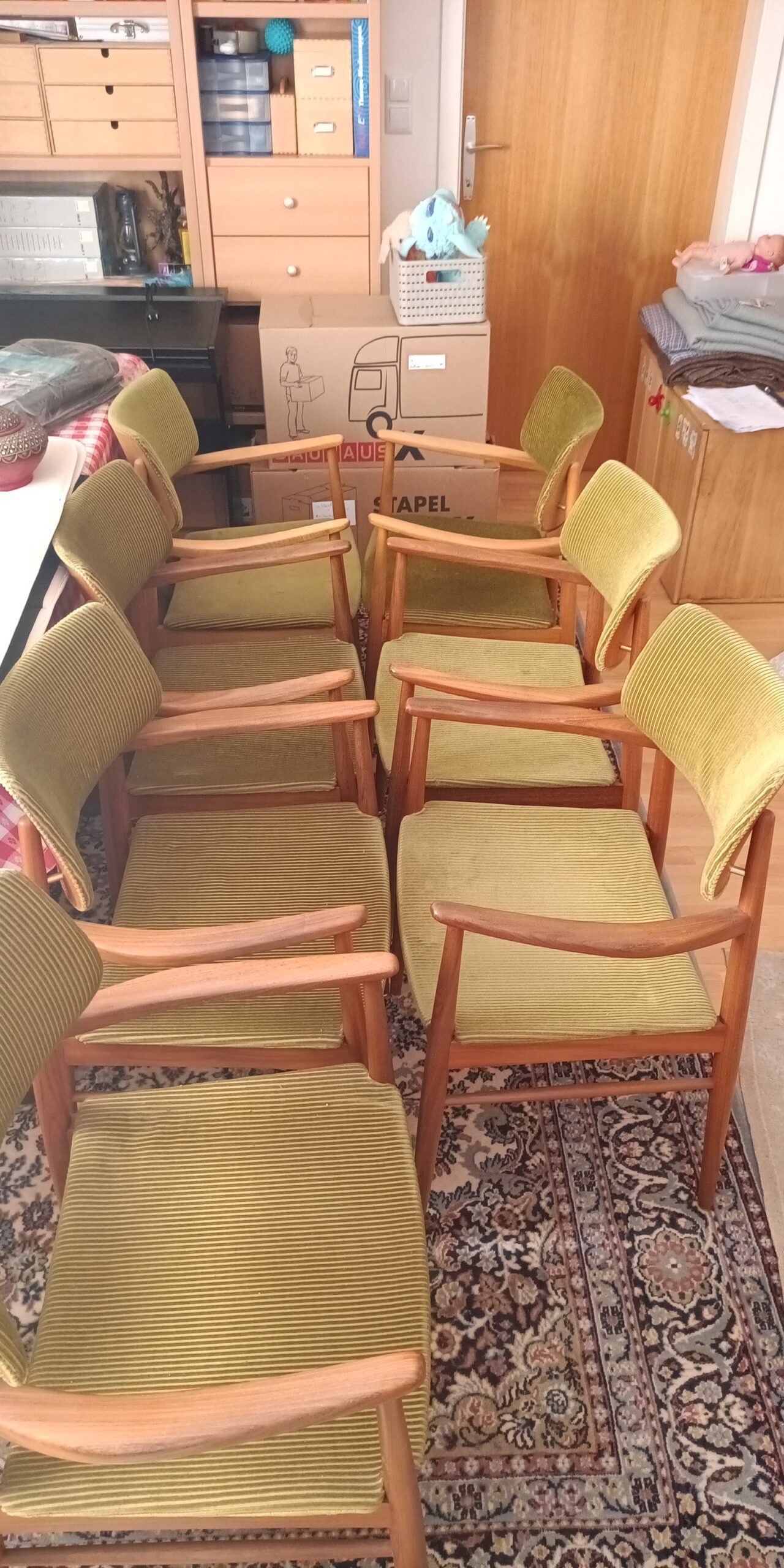 8 Stk. HALI / Wiesner & Hager Vintage Sessel - Teak-/ Buche-Massivholz & grüner Cord - 60/70er Jahre - Top Zustand – Bild 8