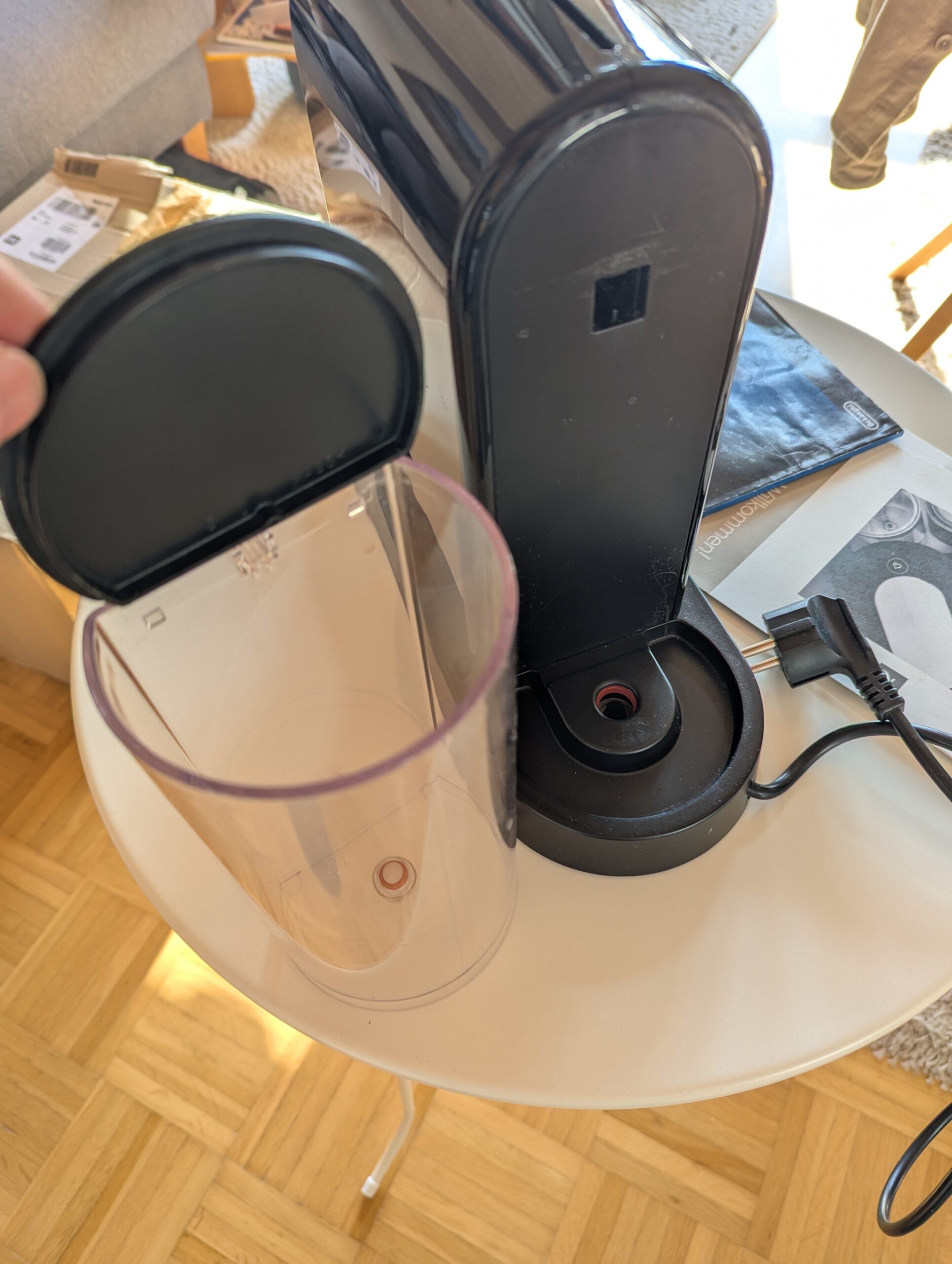DeLonghi Nespresso Kaffee Kapsel-Maschine – Bild 4