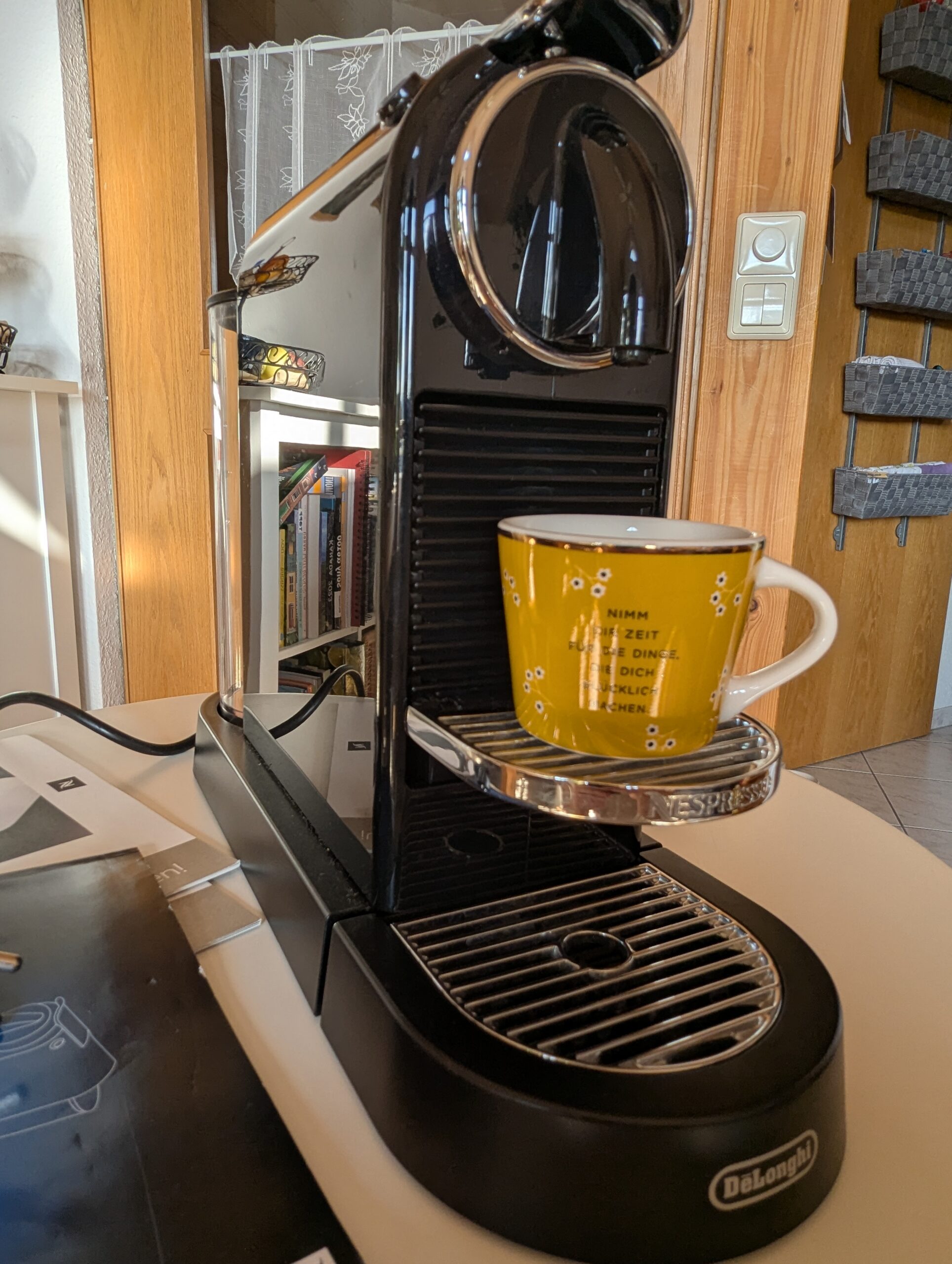 DeLonghi Nespresso Kaffee Kapsel-Maschine – Bild 6