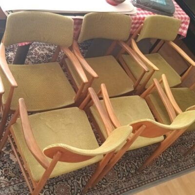 8 Stk. HALI / Wiesner & Hager Vintage Sessel - Teak-/ Buche-Massivholz & grüner Cord - 60/70er Jahre - Top Zustand