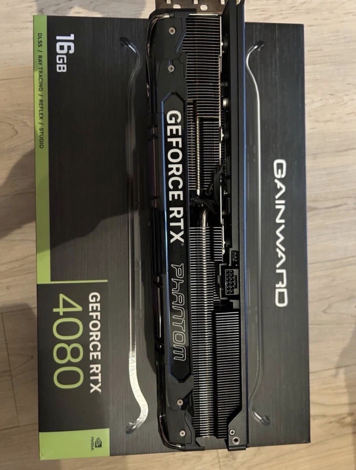 RTX 4080 Gainward Phanom