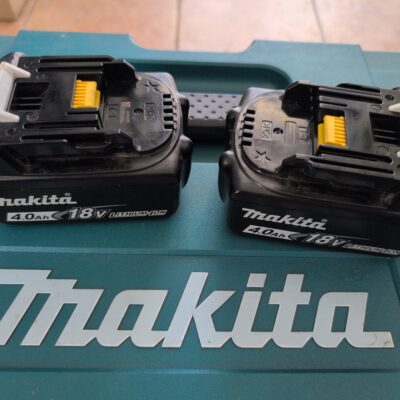 Verkaufe 2x BL1840B und 1x DC18RC S Ladegerät