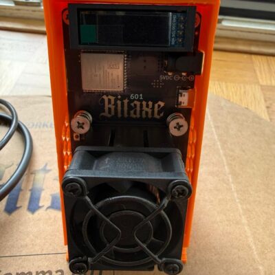 Bitaxe Gamma 601 BTC Solo Miner - Neuwertig