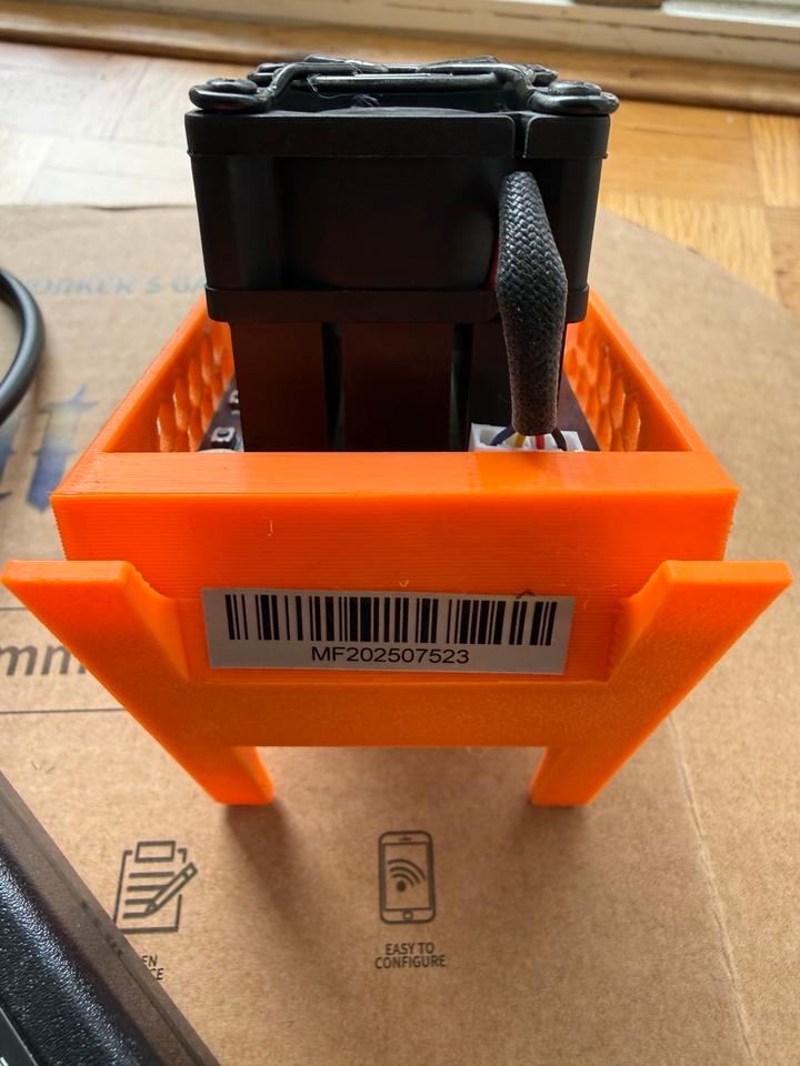 Bitaxe Gamma 601 BTC Solo Miner - Neuwertig – Bild 2