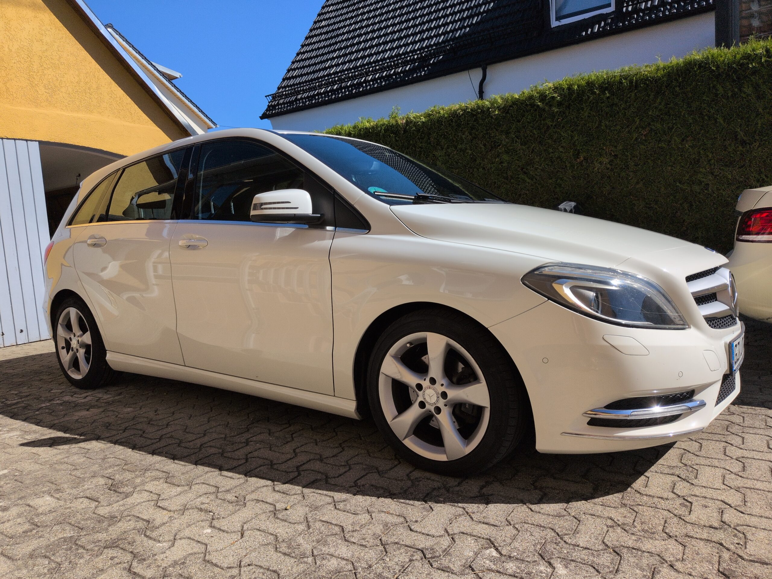 Mercedes-Benz B 200 CDI – gepflegtes Fahrzeug aus zweiter Hand – Bild 2