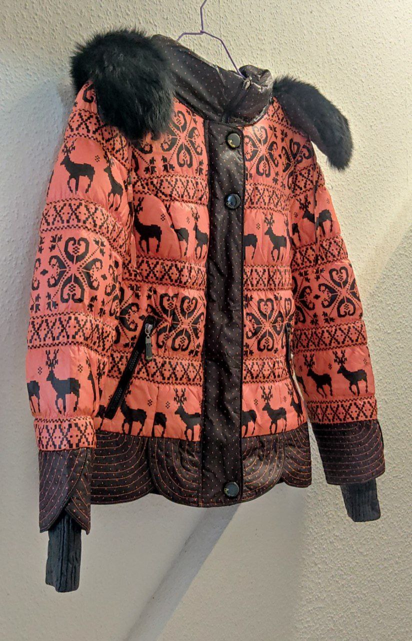 Daunenjacke mit Rentier Muster | Größe 38 M | Winter Jacke Damen